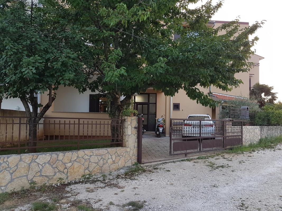 Apartment Matteo Ровинь Экстерьер фото