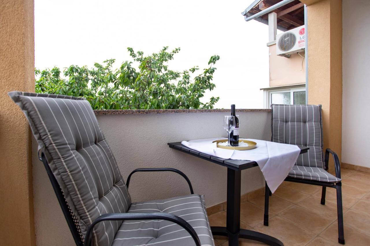 Apartment Matteo Ровинь Экстерьер фото