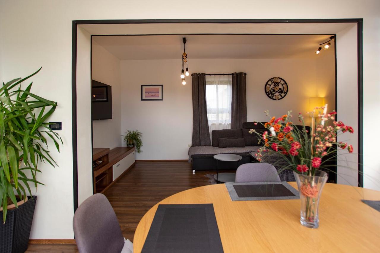 Apartment Matteo Ровинь Экстерьер фото