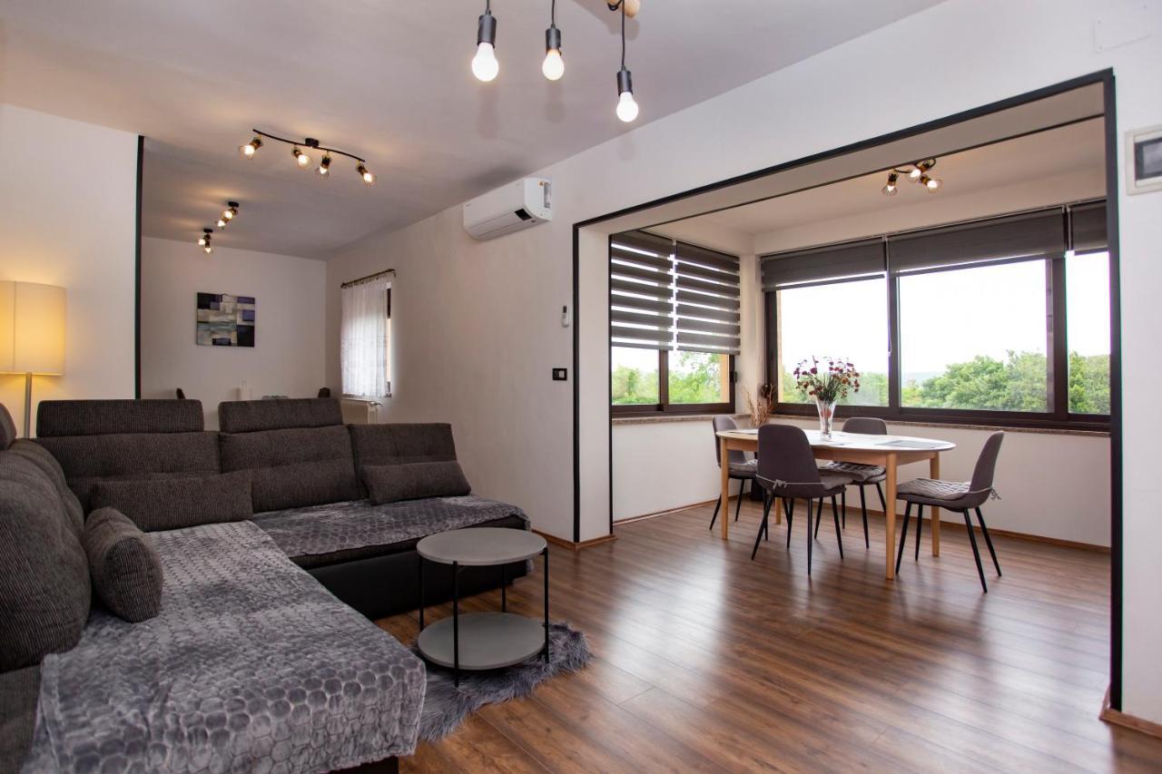 Apartment Matteo Ровинь Экстерьер фото