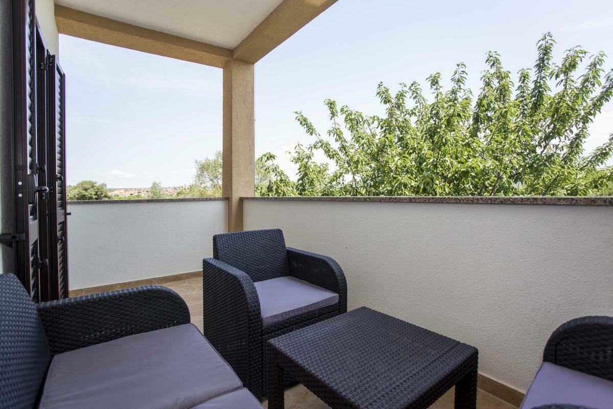 Apartment Matteo Ровинь Экстерьер фото