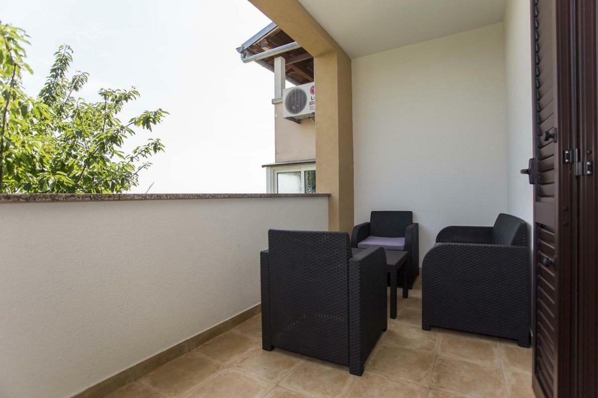 Apartment Matteo Ровинь Экстерьер фото