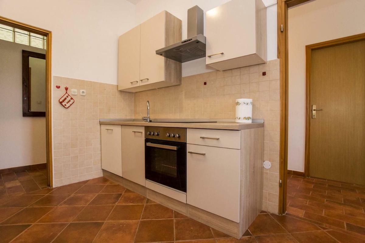 Apartment Matteo Ровинь Экстерьер фото