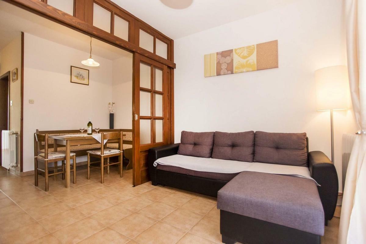Apartment Matteo Ровинь Экстерьер фото