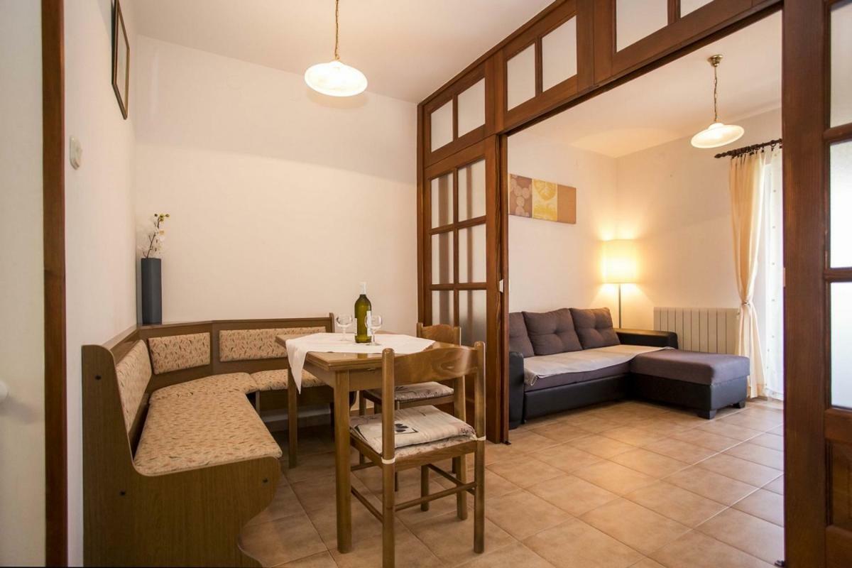 Apartment Matteo Ровинь Экстерьер фото